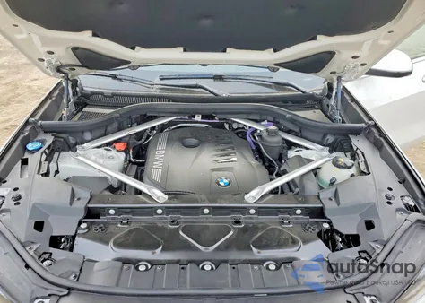 2026 BMW X5 xDrive40I z USA, uszkodzony, nr VIN 5UX23EU03T9107212